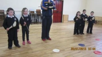 Hurling training in the hall 004
